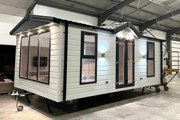 Dayroom zero bedrooms 20ft x 12ft img1