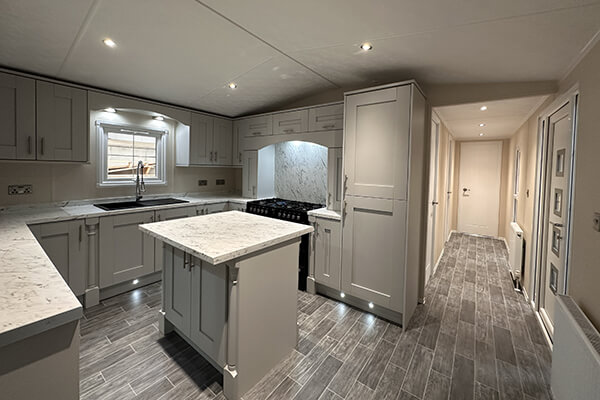 2 Bedrooms 42ft x 14ft seperate rooms img3
