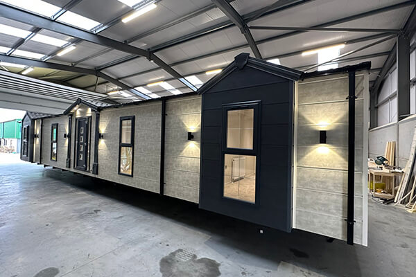 3 bedroom 55ftx14ft seperate img1